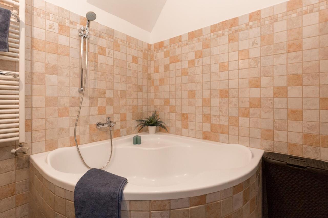 בודפשט Supercentral Spacious Apartment מראה חיצוני תמונה