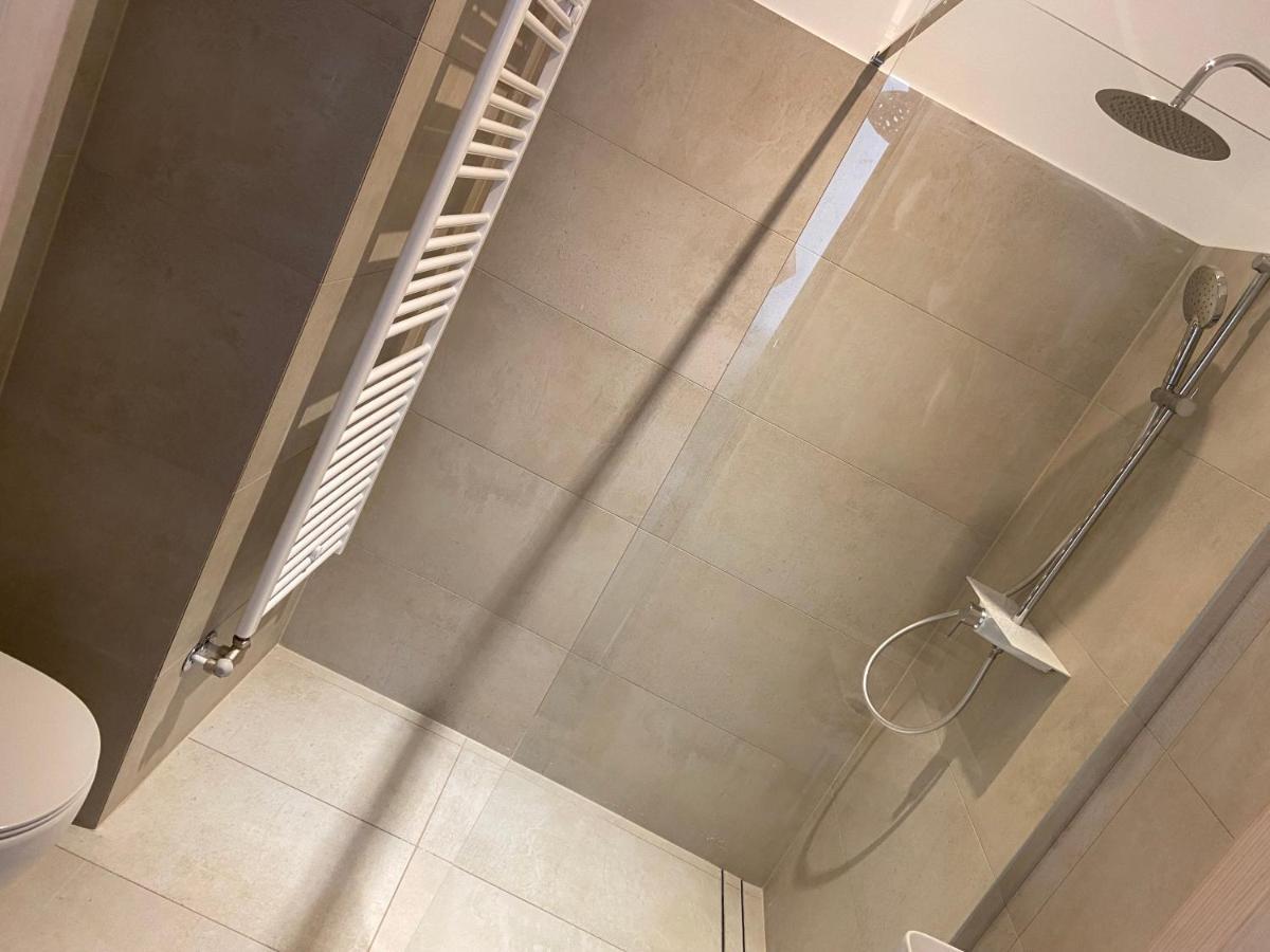 בודפשט Supercentral Spacious Apartment מראה חיצוני תמונה